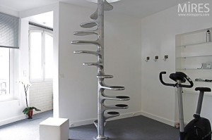 Spiral staircase apartment