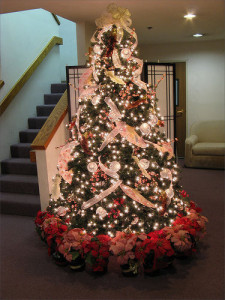 christmas tree decorations5 Interior Design Blogs