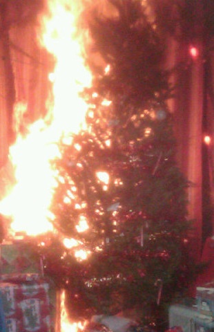 Christmas_Tree_Fire