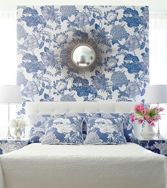 blue-and-white-bedroom