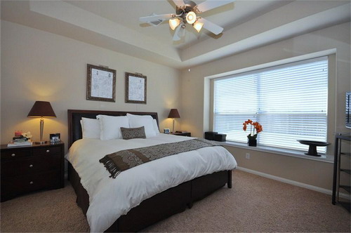 master-bedroom-neutral-color