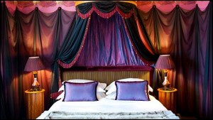 jeannie bedroom-moroccan arabian nights theme bedroom decorating ideas
