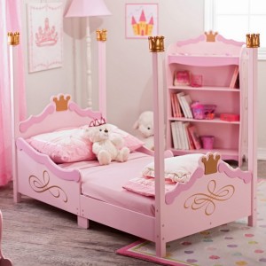 little-princess-bedroom-theme-image-915x915