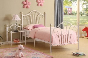 little-princess-bedroom-theme-photo-915x610