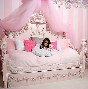 How to create princess themed bedroom | Interior Design Blogs