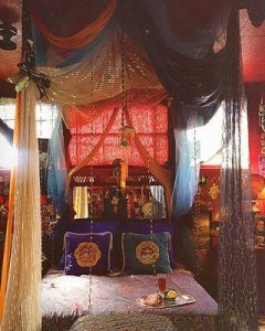 gypsy+bedroom-babylonsistersshakeit.blogspot.com_