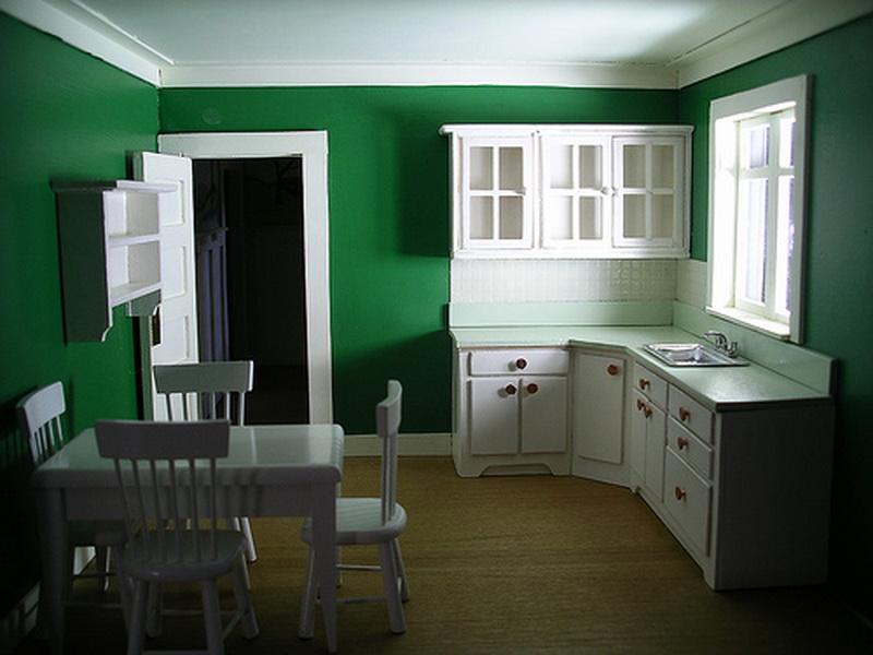 fantastic-arrangement-for-inspiring-green-wall-kitchen-decorating-ideas