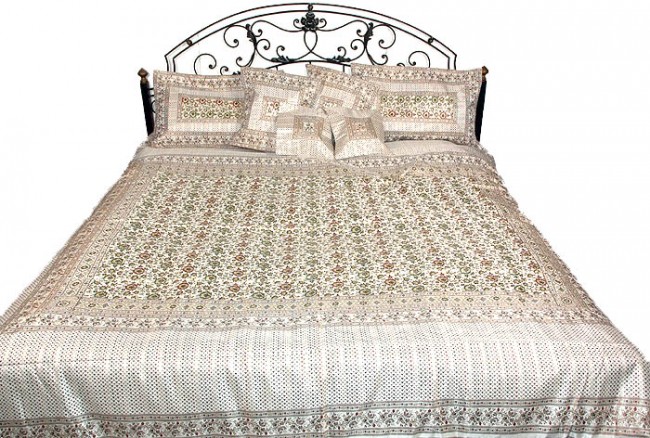 ivory_pure_silk_banarasi_floral_bedcover_with_fourcolor_kv77