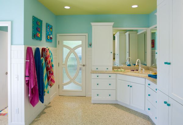 Select-patterns-and-colors-give-this-eclectic-kids-bathroom-an-inimitable-look