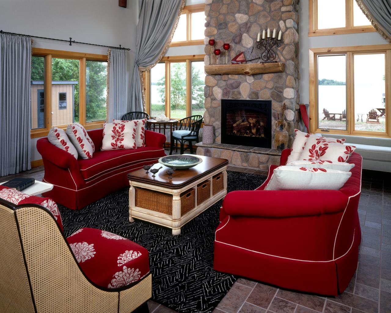 shelly-riehl-david-red-sofa.jpg.rend.hgtvcom.1280.1024