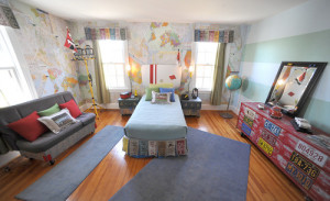 How to create a world travel bedroom license plate room