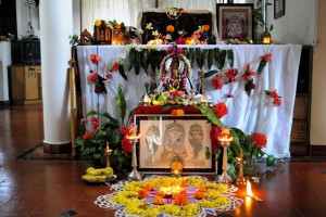 How to welcome Ganpati once again? decorating ideas cool home religious decoration design with ganesh chaturthi decoration inside your home awesome pictures of ganesh chaturthi decoration in your home2