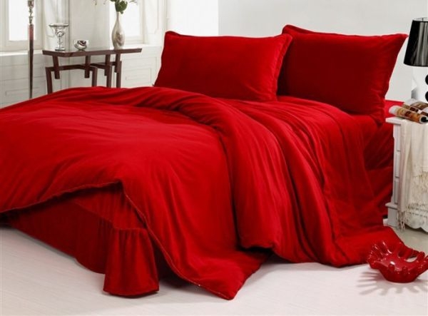 romantic valentine39s day ideas for bedding hometone with regard to red bedroom set decorating Interior Design Blogs
