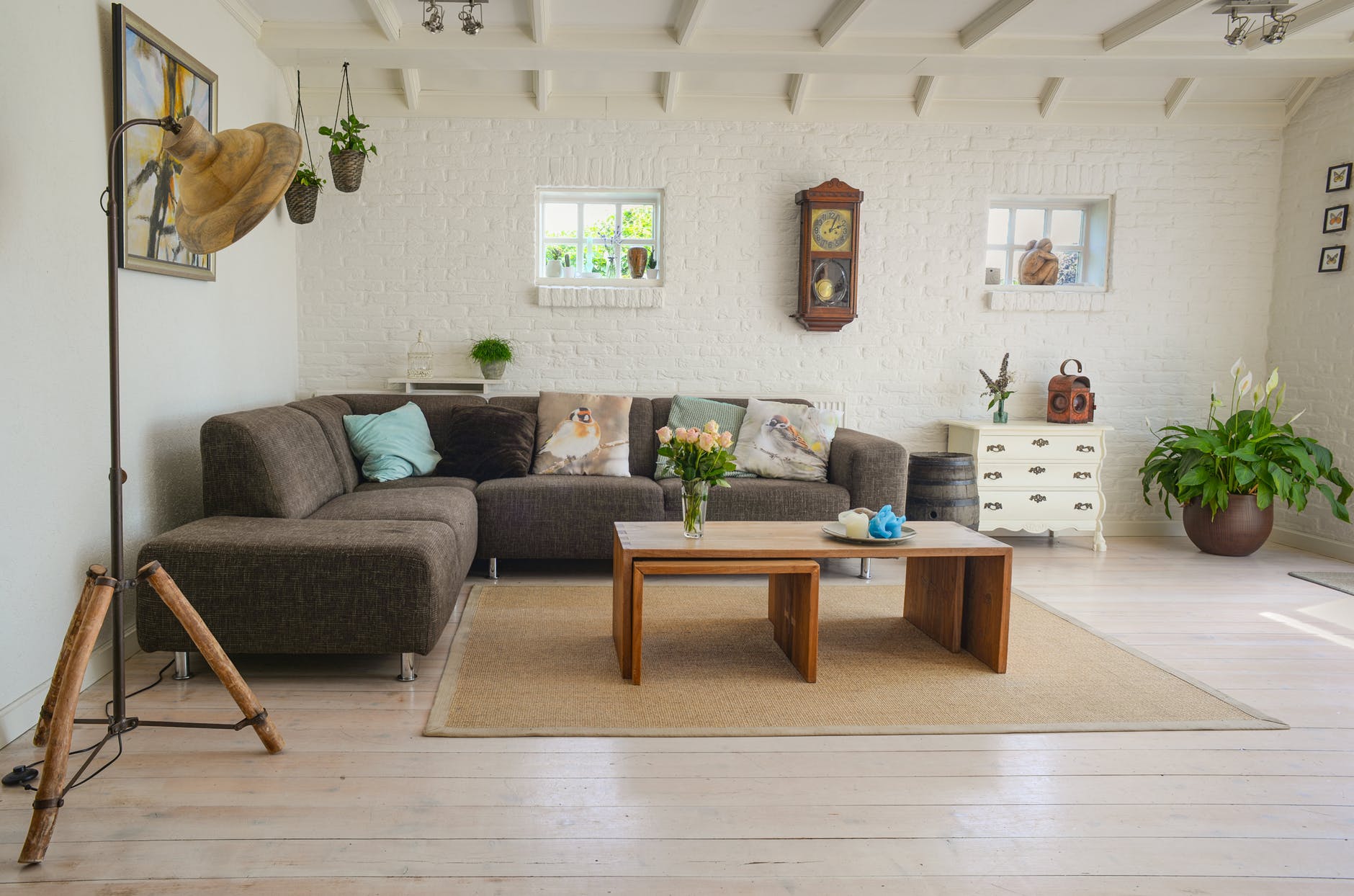 living room couch interior room 584399 1 Interior Design Blogs